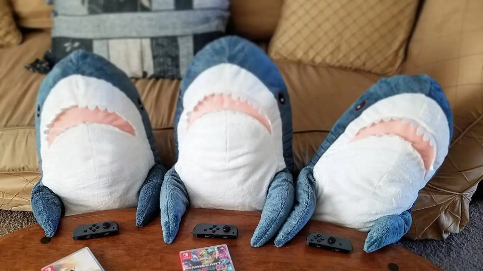 shark blahaj